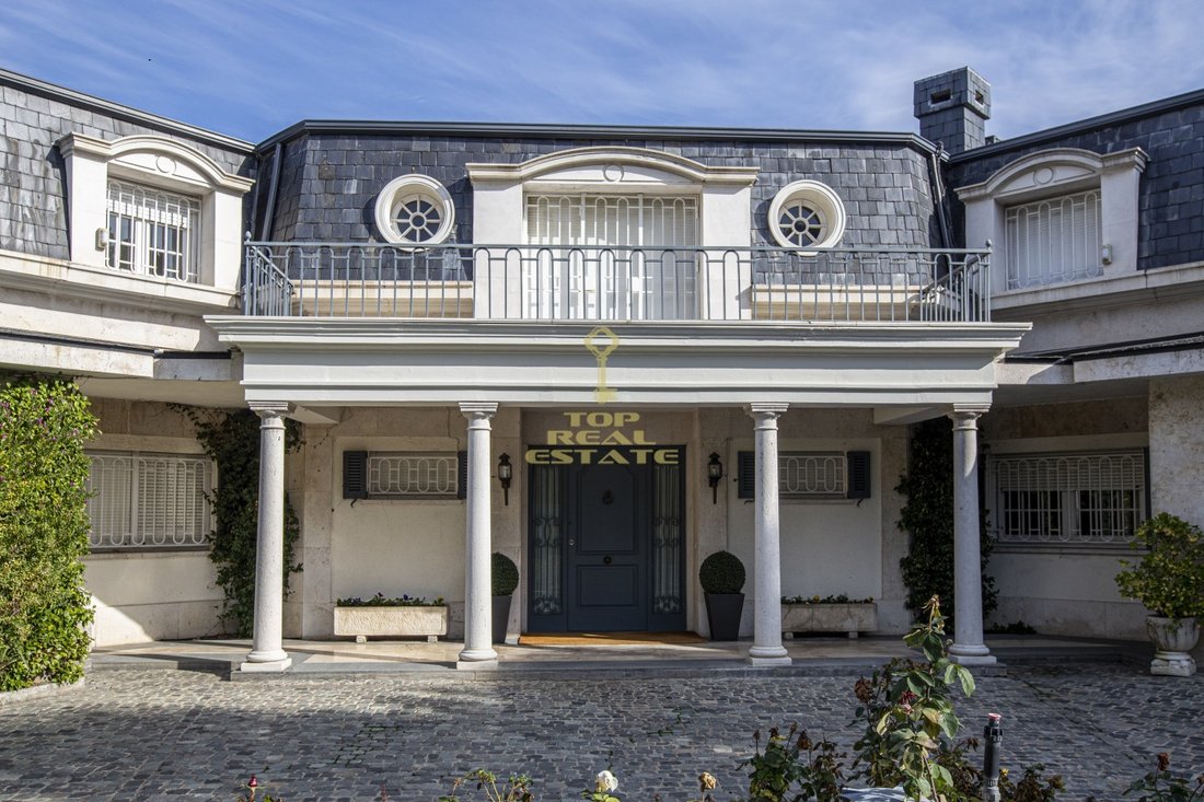 Chalet in Somosaguas, Pozuelo de Alarcon, Comunidad de Madrid 1 - 18362751