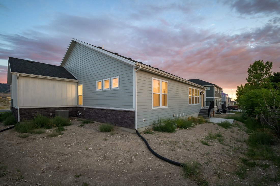 House in West Valley City, Utah, United States 5 - 18365505