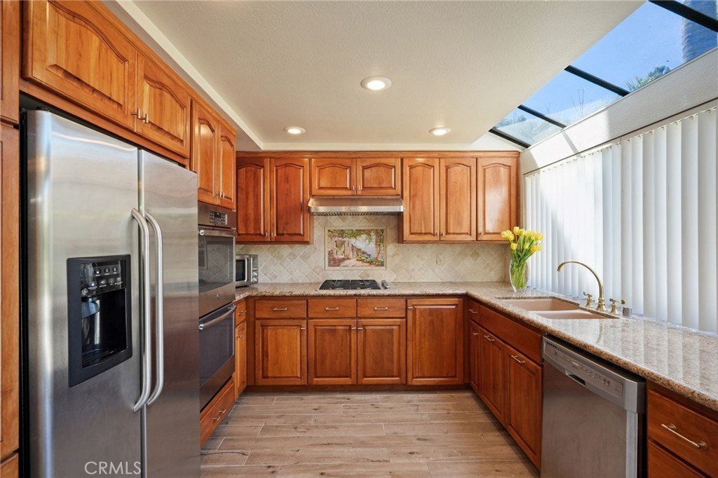 House in Los Angeles, California, United States 4 - 18246711