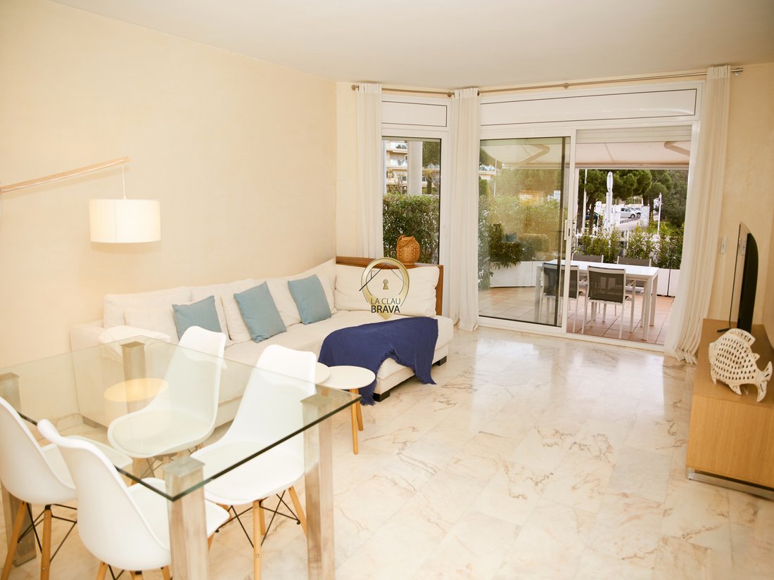 Apartment in s'Agaro, Platja d'Aro, Catalonia 4 - 18363476