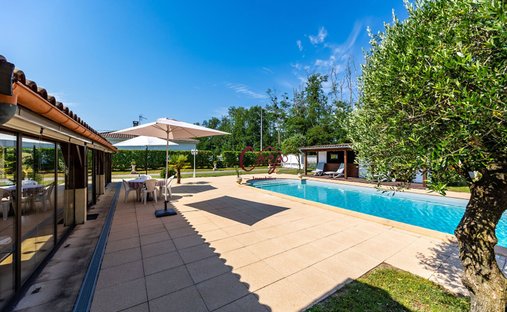 House in Montussan, Nouvelle-Aquitaine, France 1
