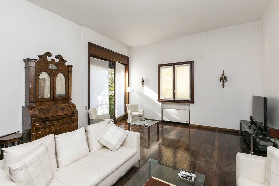 Villa in Historic Center, Milan, Lombardy 4 - 18361519