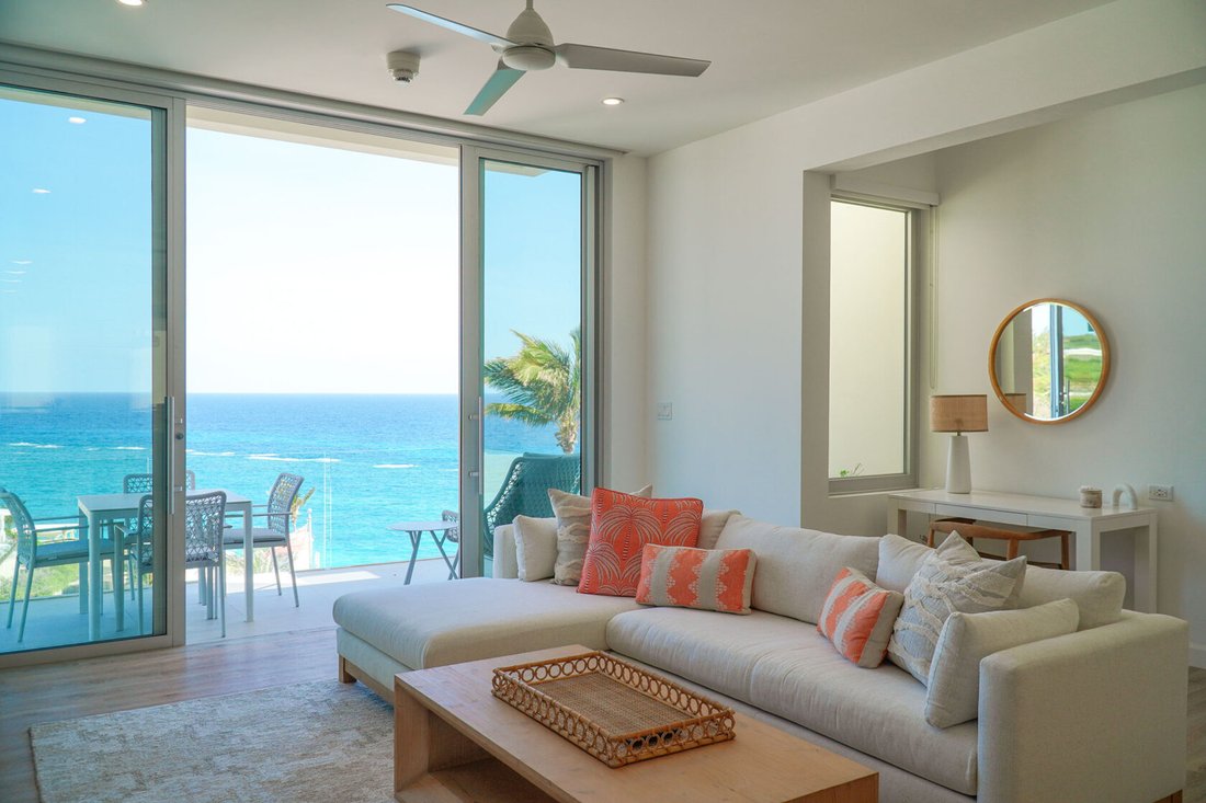 Penthouse in South Road, Warwick Parish, Bermuda 1 - 15163114