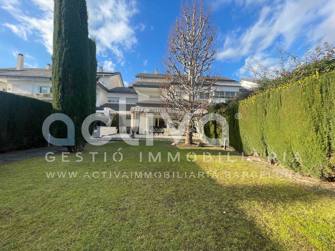 Villa in Les Corts, Barcelona, Spain 1 - 18361502