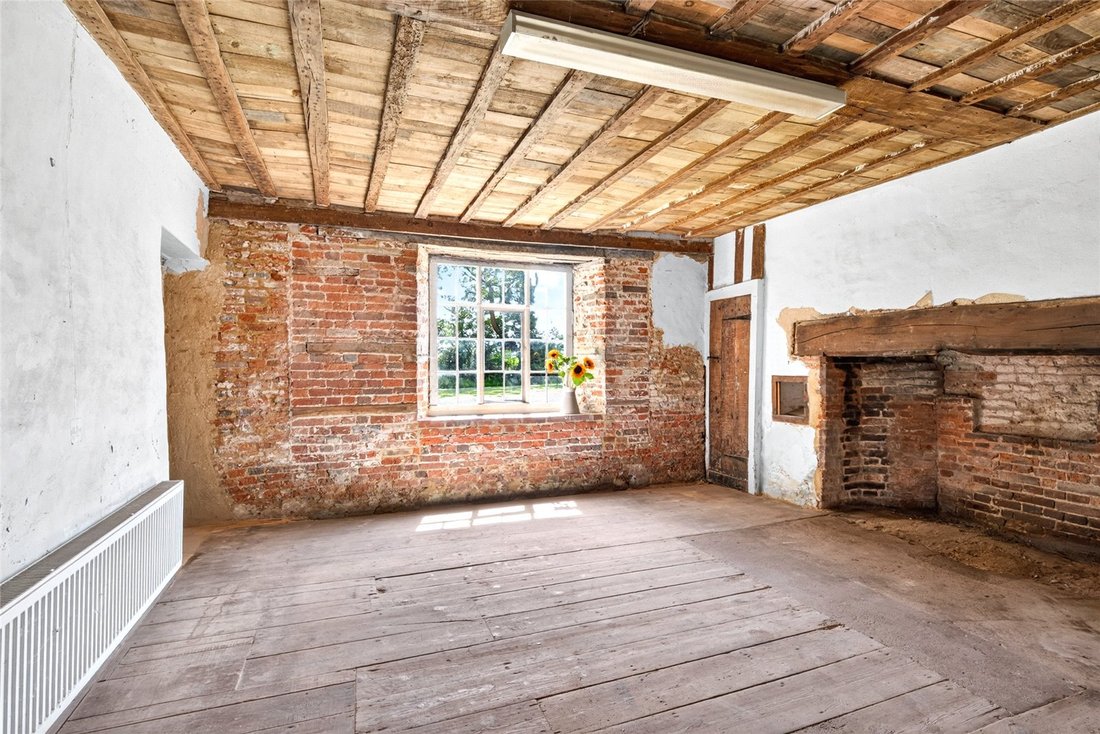 House in Suffolk, England 4 - 18361829