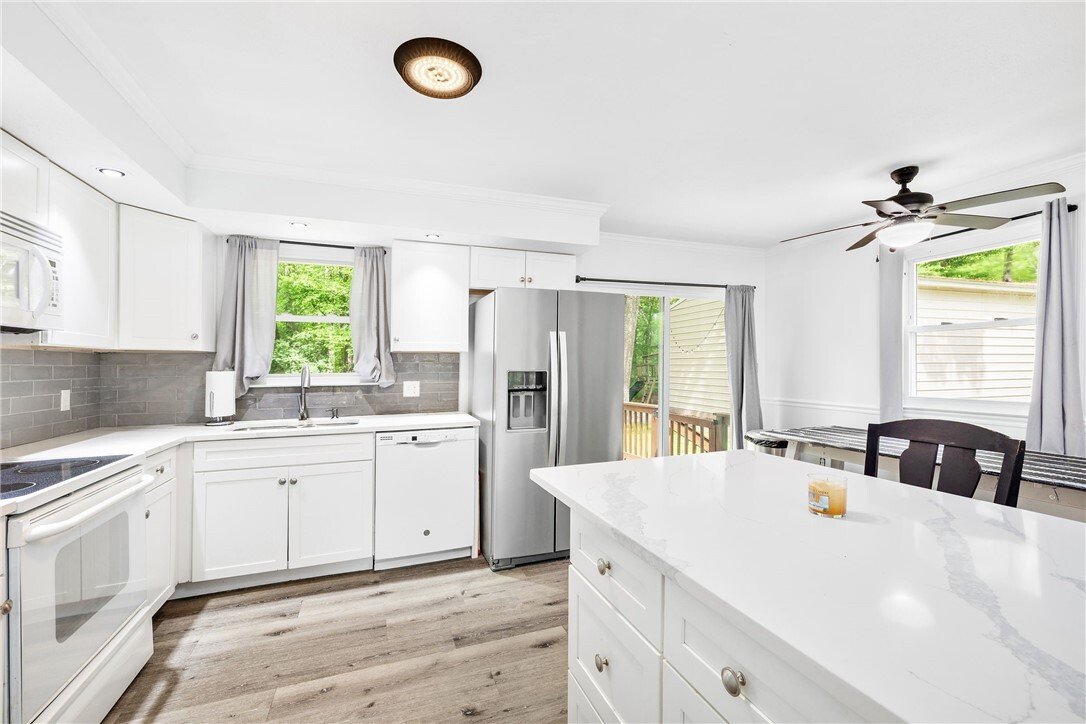 House in Glocester, Rhode Island, United States 5 - 18361839