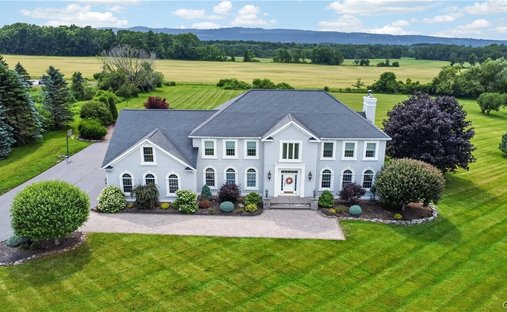 House in Clinton, New York, United States 1