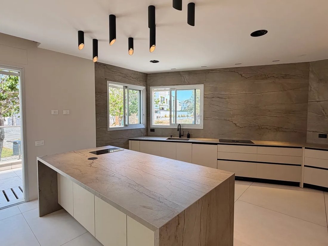 Villa in Netanya, Center District, Israel 4 - 18364387