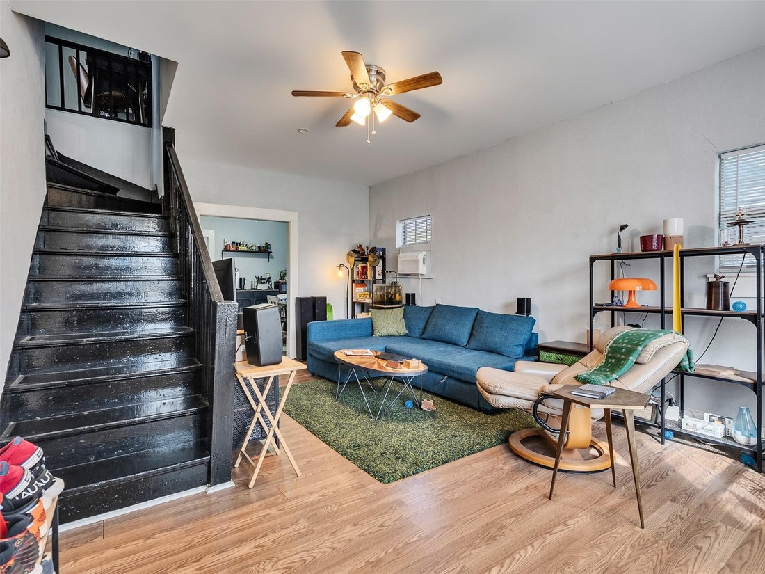 Houston, Texas, United States 3 - 18362581