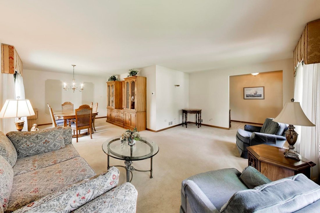 House in Burr Ridge, Illinois, United States 4 - 18362878
