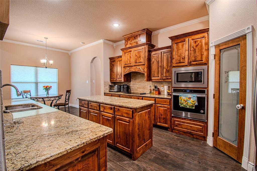 House in Weatherford, Texas, United States 4 - 18362666