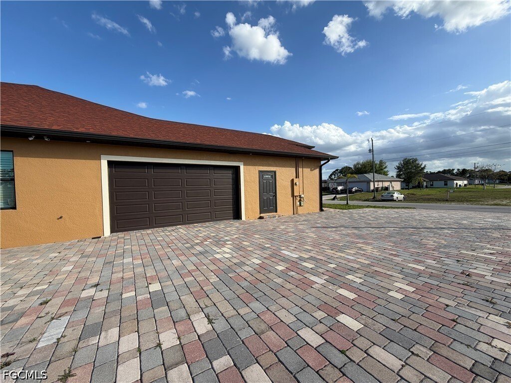 House in Cape Coral, Florida, United States 5 - 18362315
