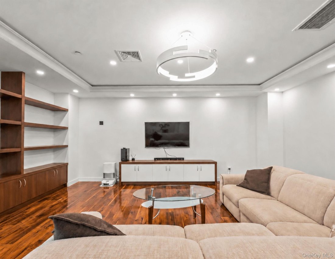 Condo in New York, New York, United States 3 - 18362088