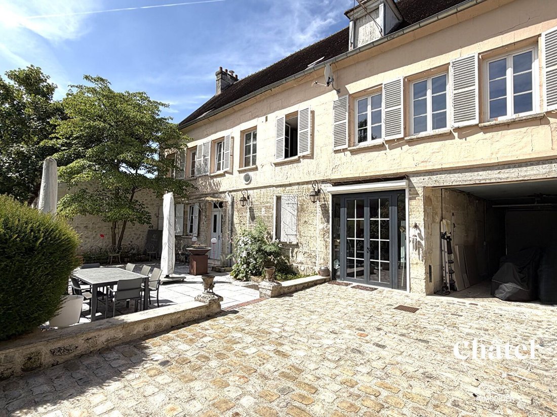 House in Senlis, Hauts-de-France, France 1 - 18363062