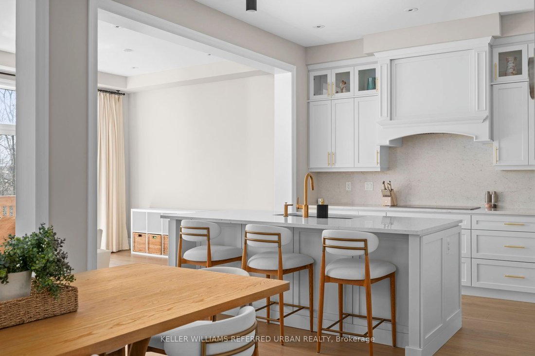 House in Oakville, Ontario, Canada 4 - 18362508