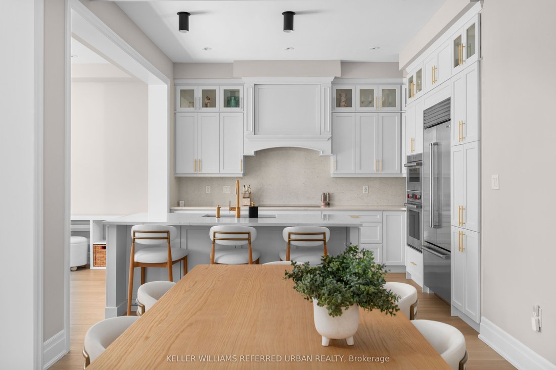 House in Oakville, Ontario, Canada 3 - 18362508