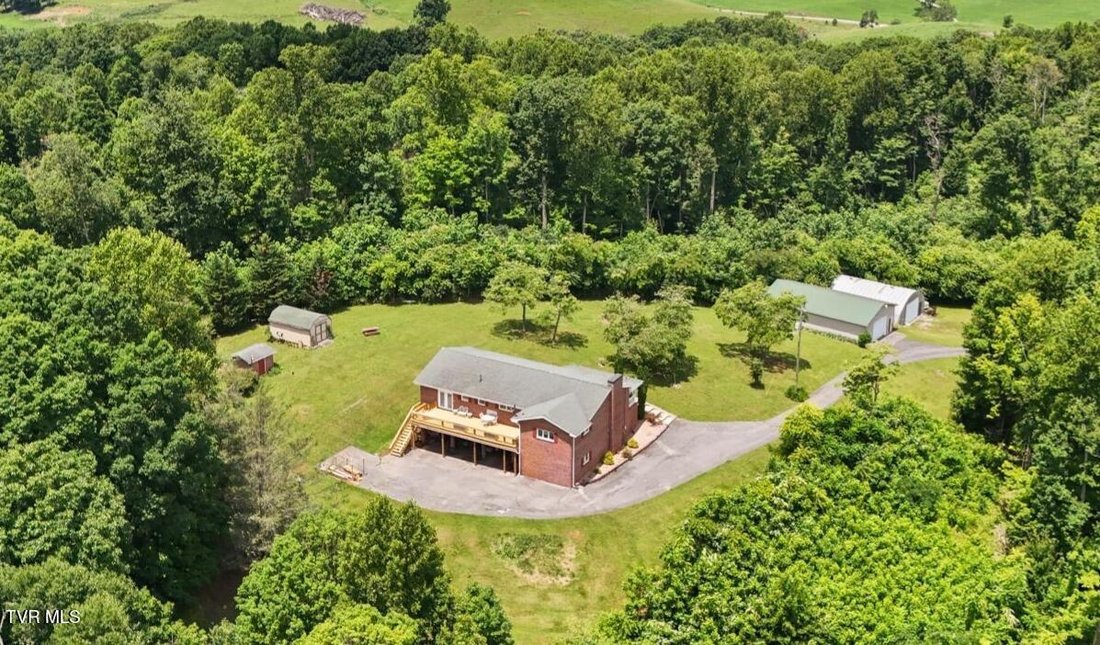 House in Bristol, Tennessee, United States 1 - 18362124