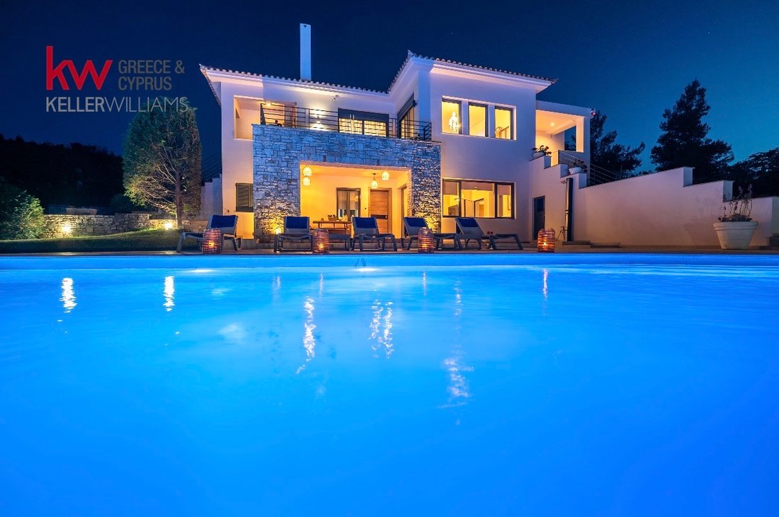 House in Oropos, Attica, Greece 2 - 18038941