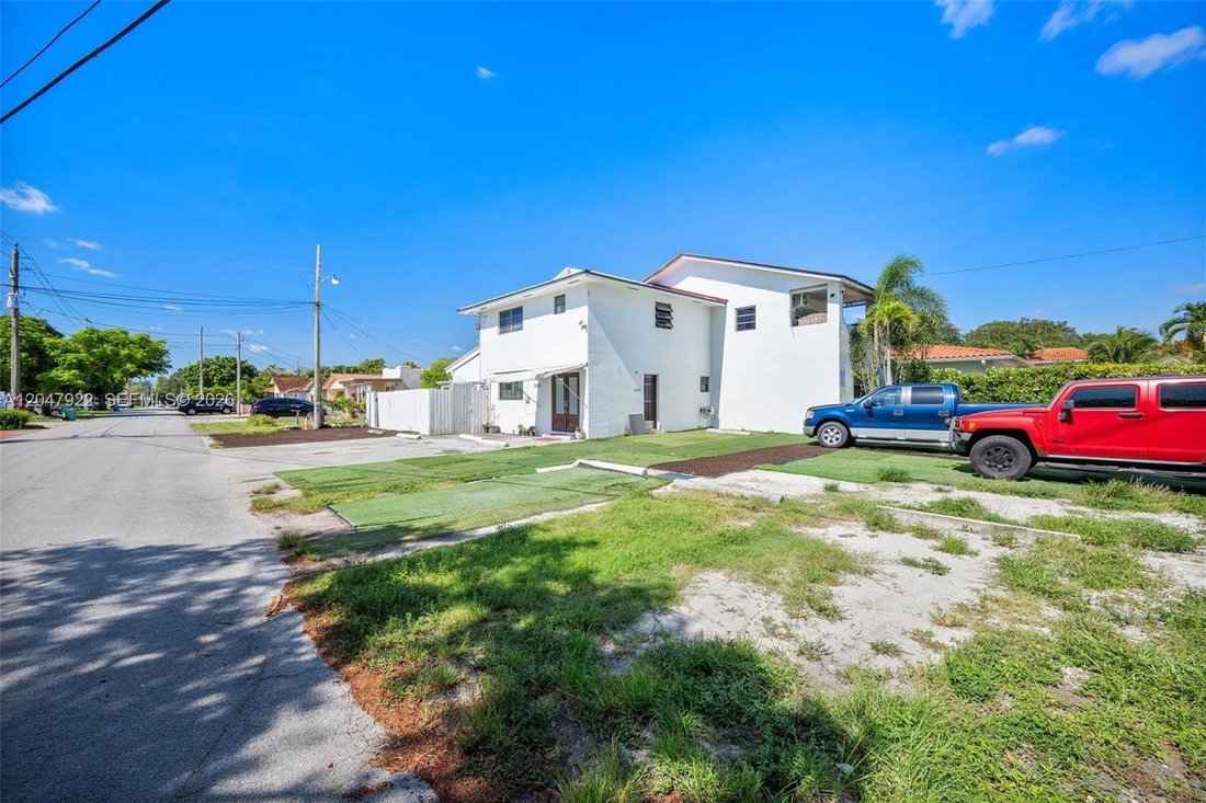 House in Miami, Florida, United States 2 - 18366970