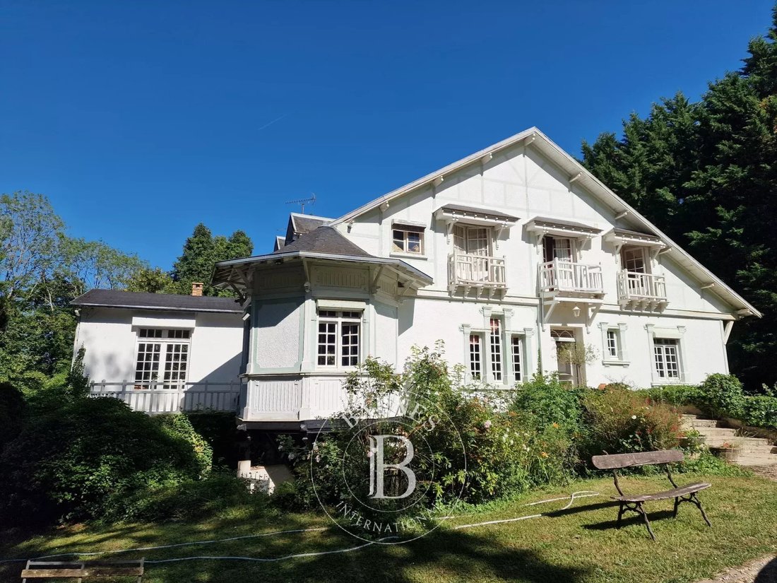 House in Dampierre-en-Yvelines, Ile-de-France, France 1 - 18364185