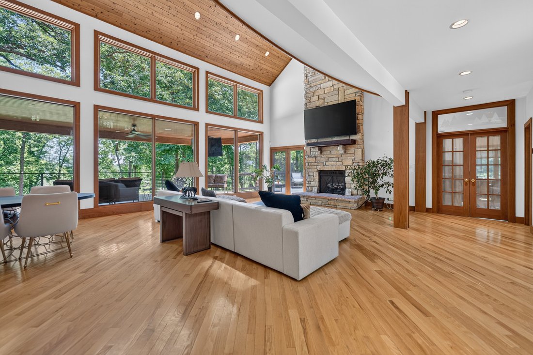 House in Campton Hills, Illinois, United States 4 - 18364022