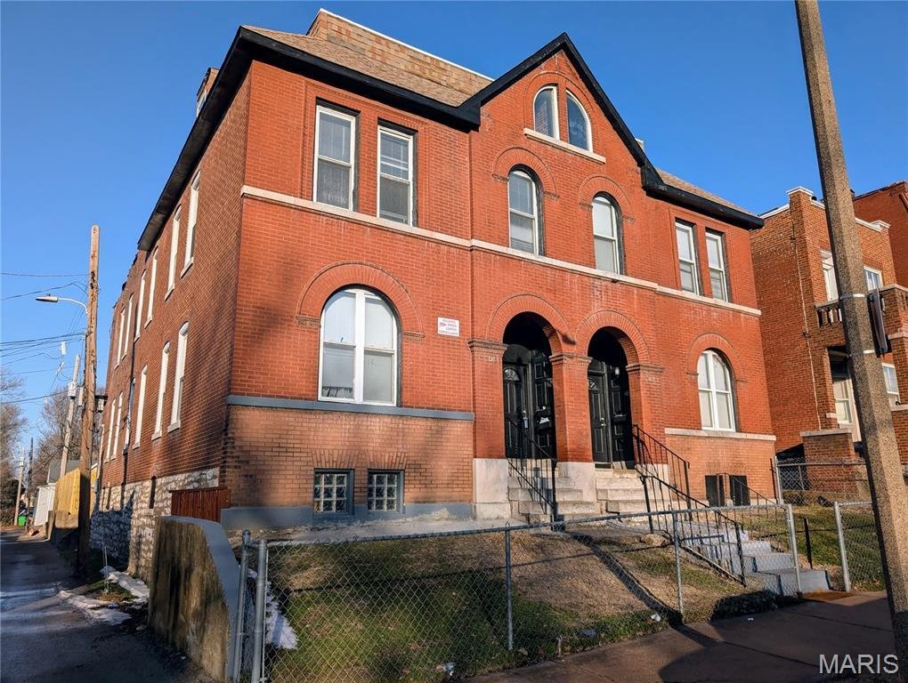 St. Louis, Missouri, United States 1 - 18366100