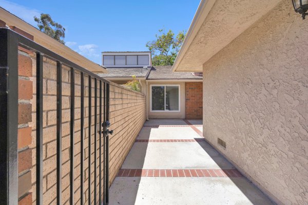 House in Irvine, California, United States 4 - 18364468