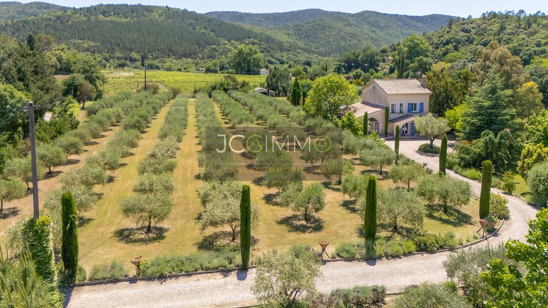 Castle in Pignans, Provence-Alpes-Côte d'Azur, France 4 - 18366875