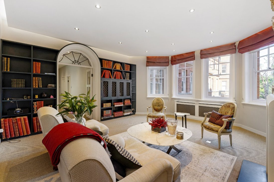 Apartment in Chelsea, Kensington And Chelsea, England 3 - 18365164