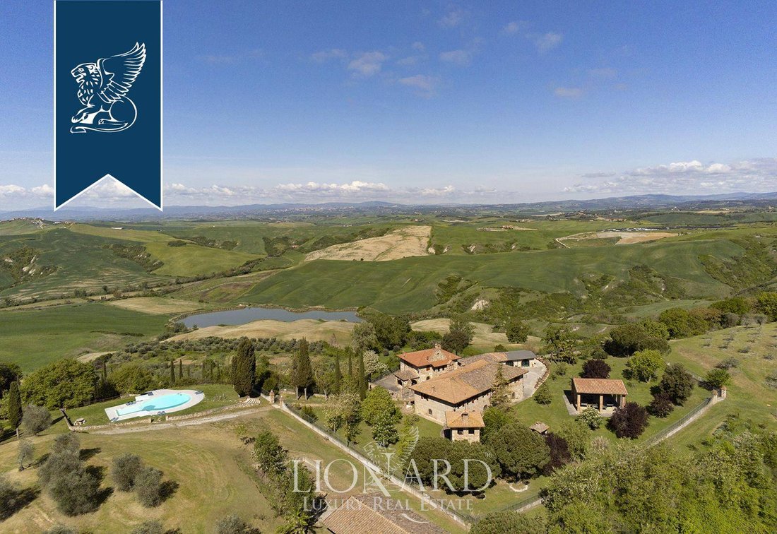 Villa in Asciano, Tuscany, Italy 5 - 18367259