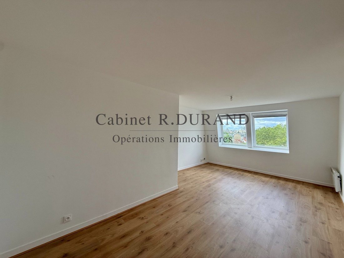 Apartment in Chedal Anglay, La Garenne-Colombes, France 1 - 18369643
