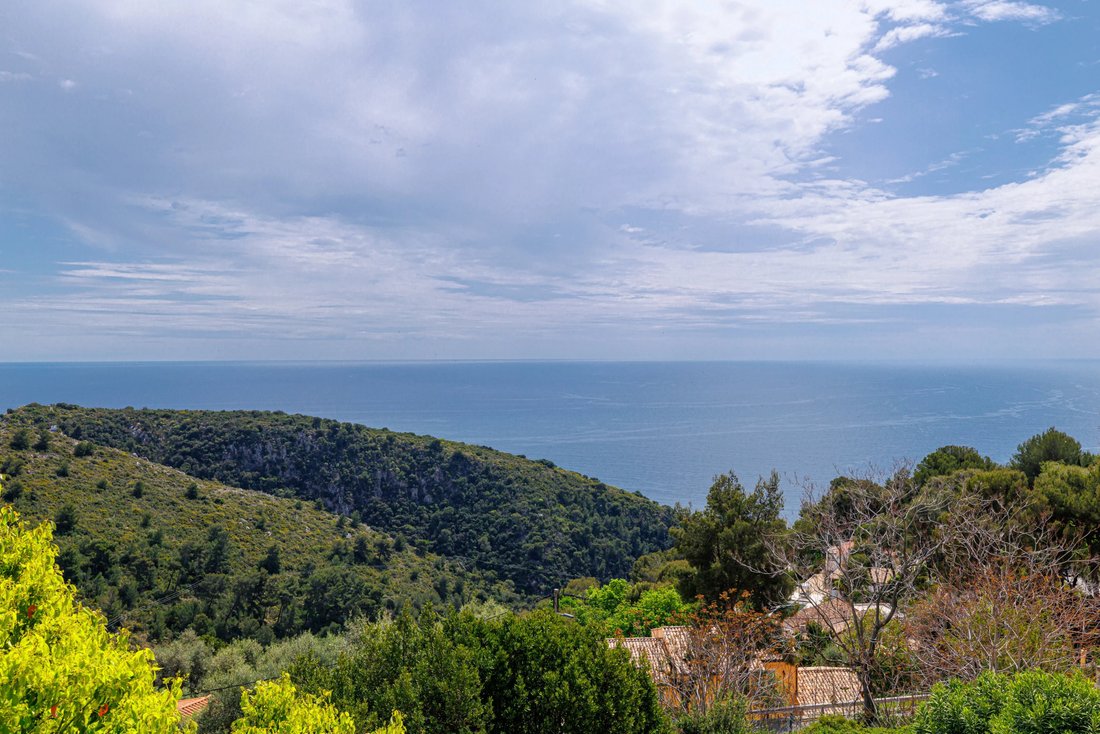 Villa in Èze, Provence-Alpes-Côte d'Azur, France 4 - 18365079
