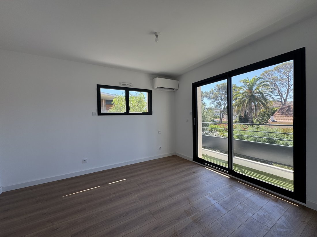 Villa in Le Dramont-Agay-Anthéor-Le Trayas, Saint-Raphaël, France 4 - 18366021