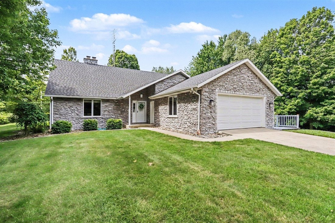 House in Three Rivers, Michigan, United States 1 - 18326805