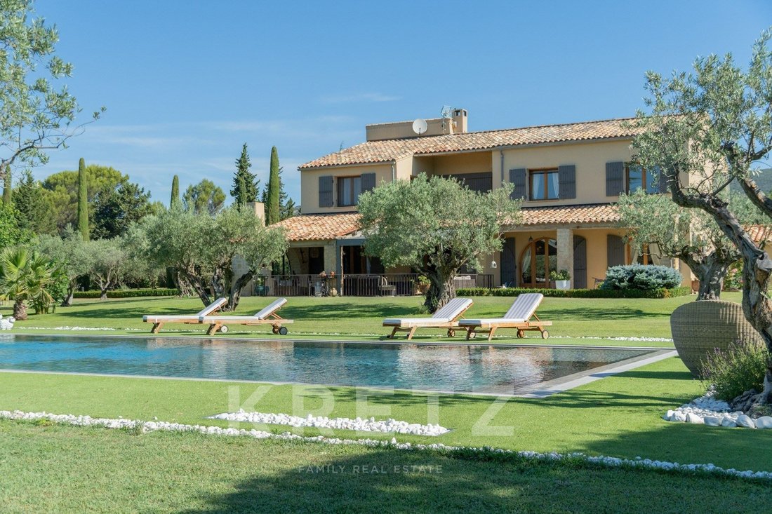 Haus in Lourmarin, Provence-Alpes-Côte d'Azur, Frankreich 1 - 18369856