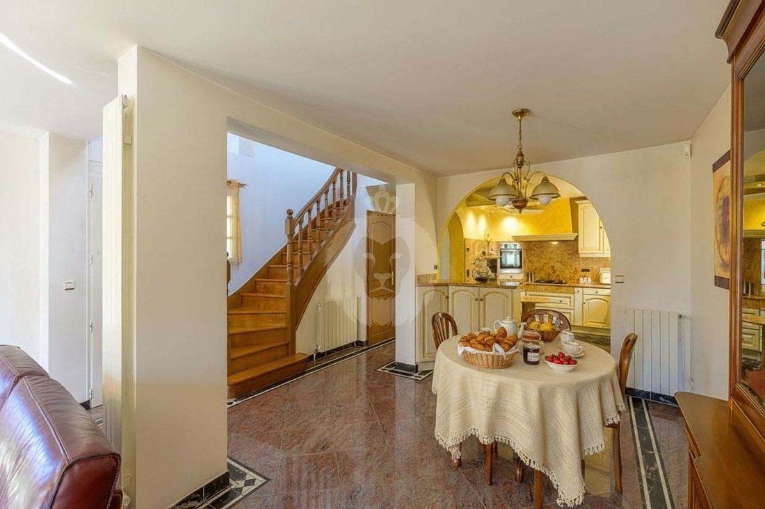 House in Peri, Joinville-le-Pont, France 5 - 18366859