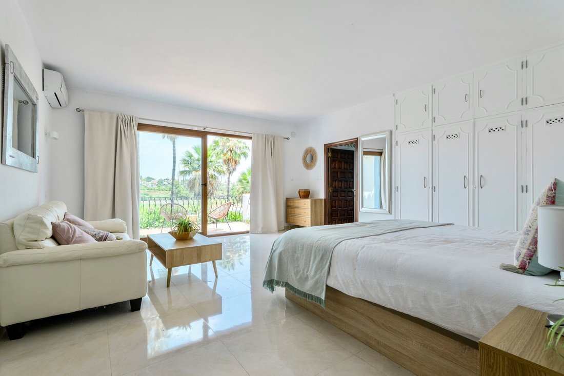 Villa in Guadalmina Alta, San Pedro de Alcantara, Spain 5 - 18364451