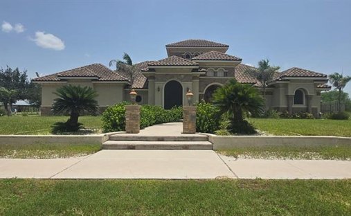 House in Elsa, Texas, United States 1