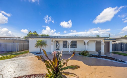 House in Hialeah, Florida, United States 1