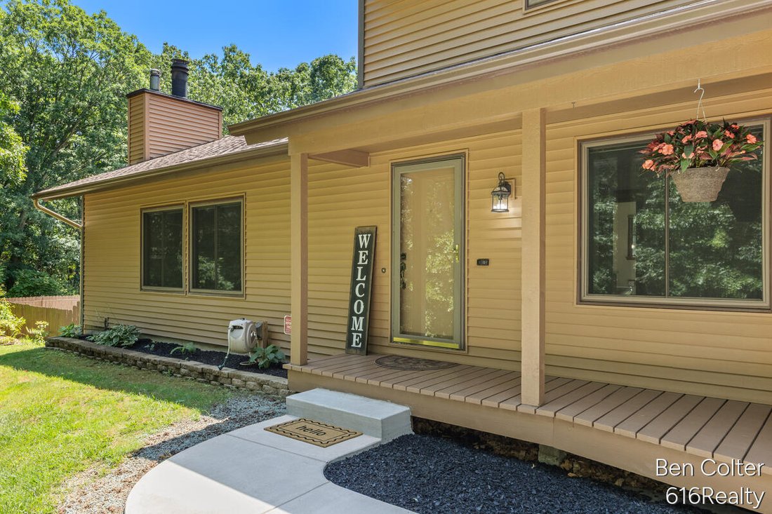 House in Lowell, Michigan, United States 5 - 18366804