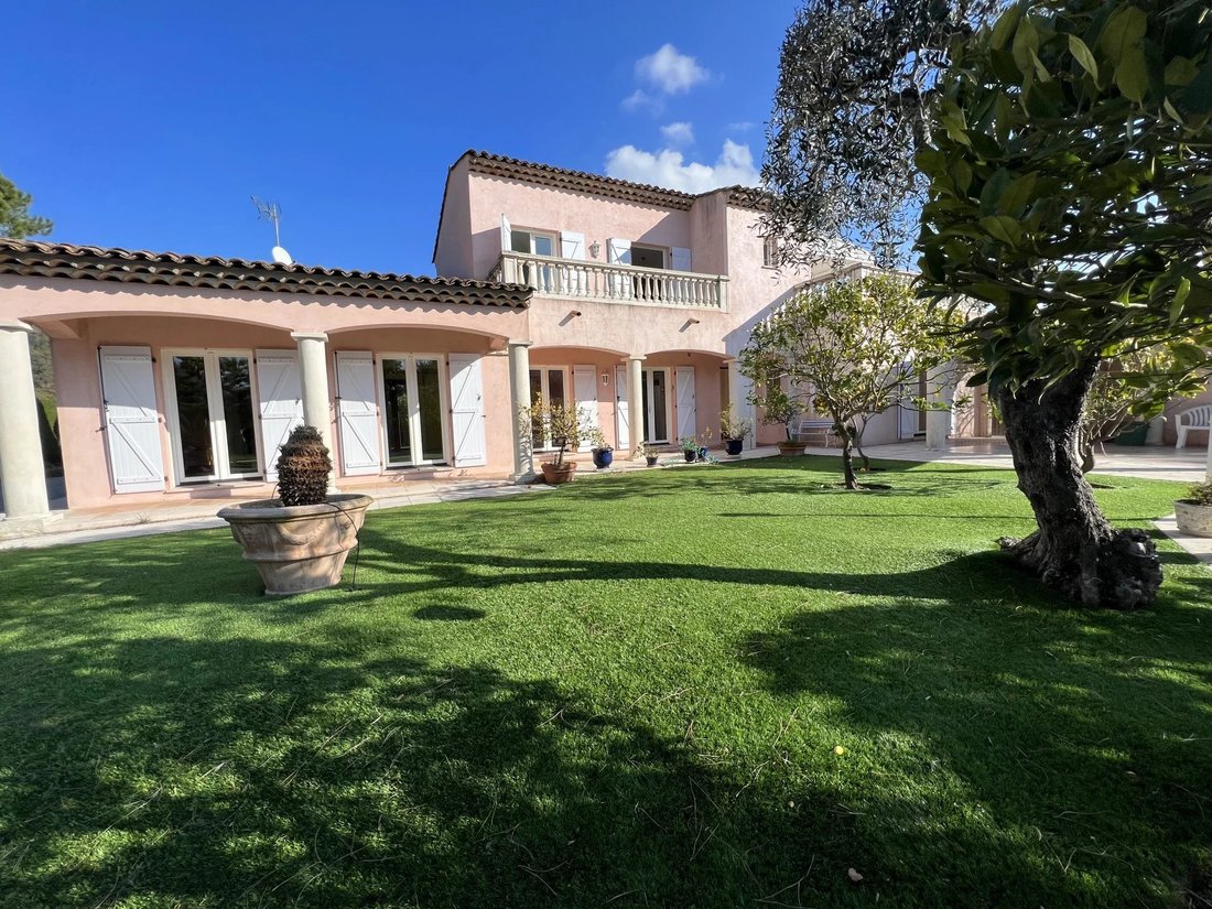 Maison à Le Port, Villefranche-sur-Mer, France 2 - 18365072