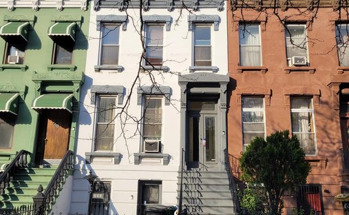 House in New York, New York, United States 1