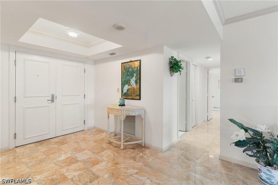 Condo in Naples, Florida, United States 5 - 18366091