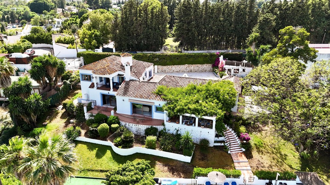 Villa in Guadalmina Alta, San Pedro de Alcantara, Spain 1 - 18364451