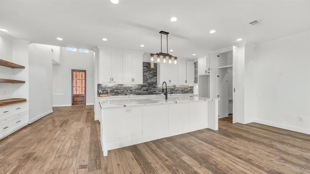 House in Granbury, Texas, United States 3 - 18366729