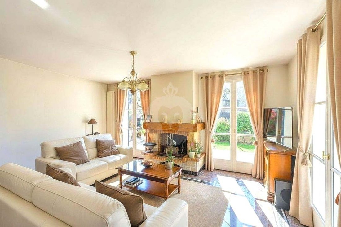 House in Peri, Joinville-le-Pont, France 2 - 18366859