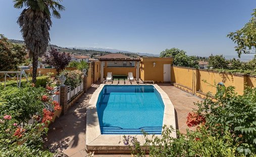 Casa de Campo en Alfacar, Andalucía, España 1