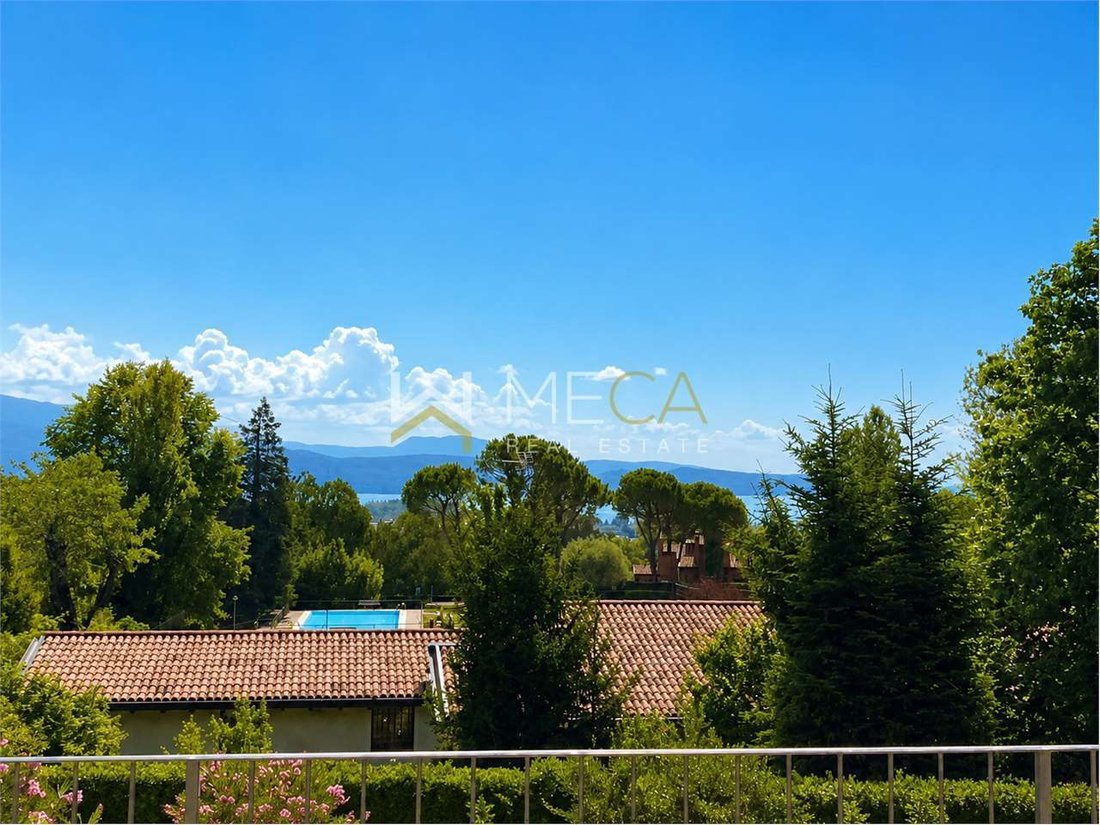 Villa in San Felice del Benaco, Lombardy, Italy 3 - 18365359