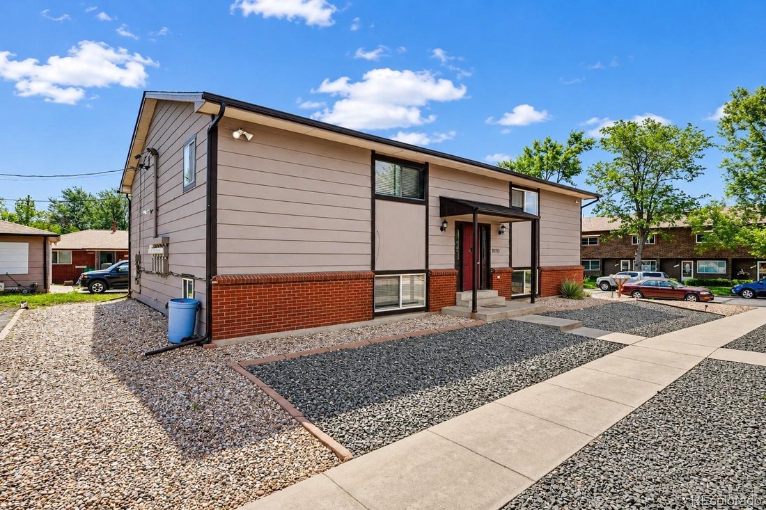 Lakewood, Colorado, United States 1 - 18365418