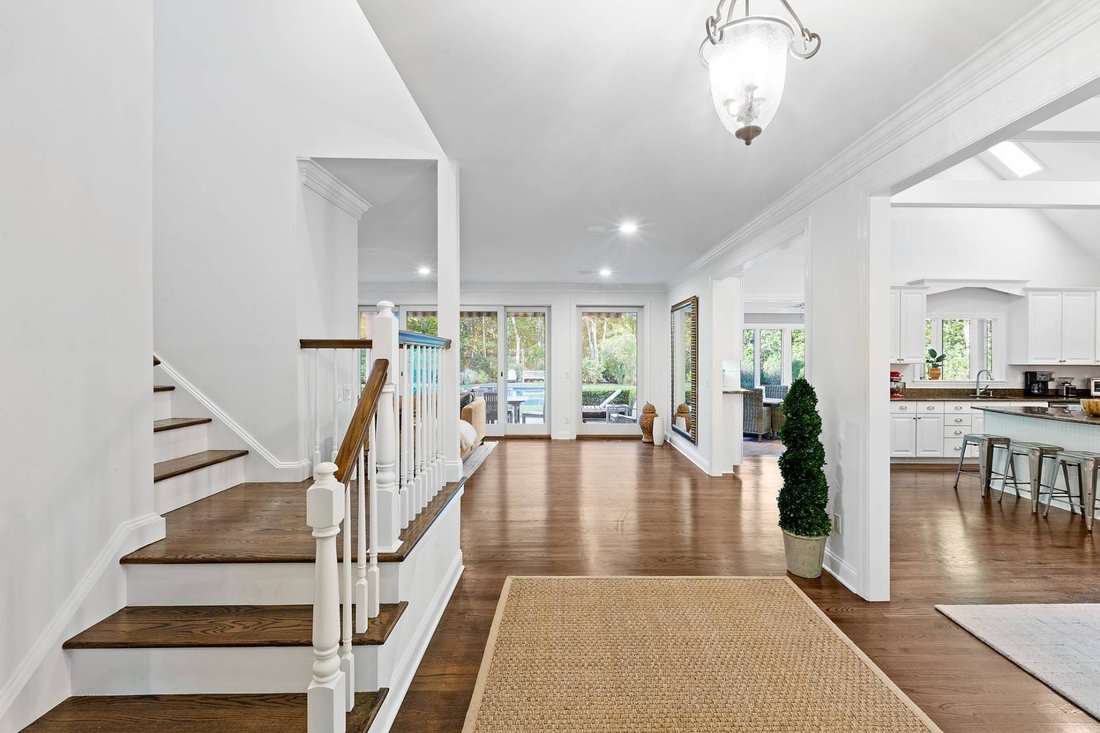 Sag Harbor, New York, United States 3 - 18366977